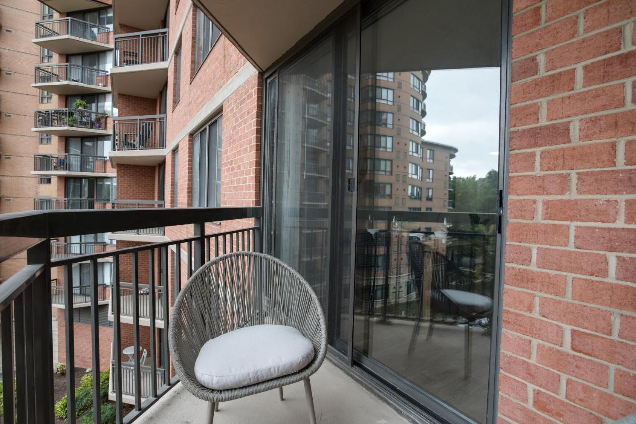 Modern & Charming Apt With Rooftop @Pentagon City أرلنغتون المظهر الخارجي الصورة