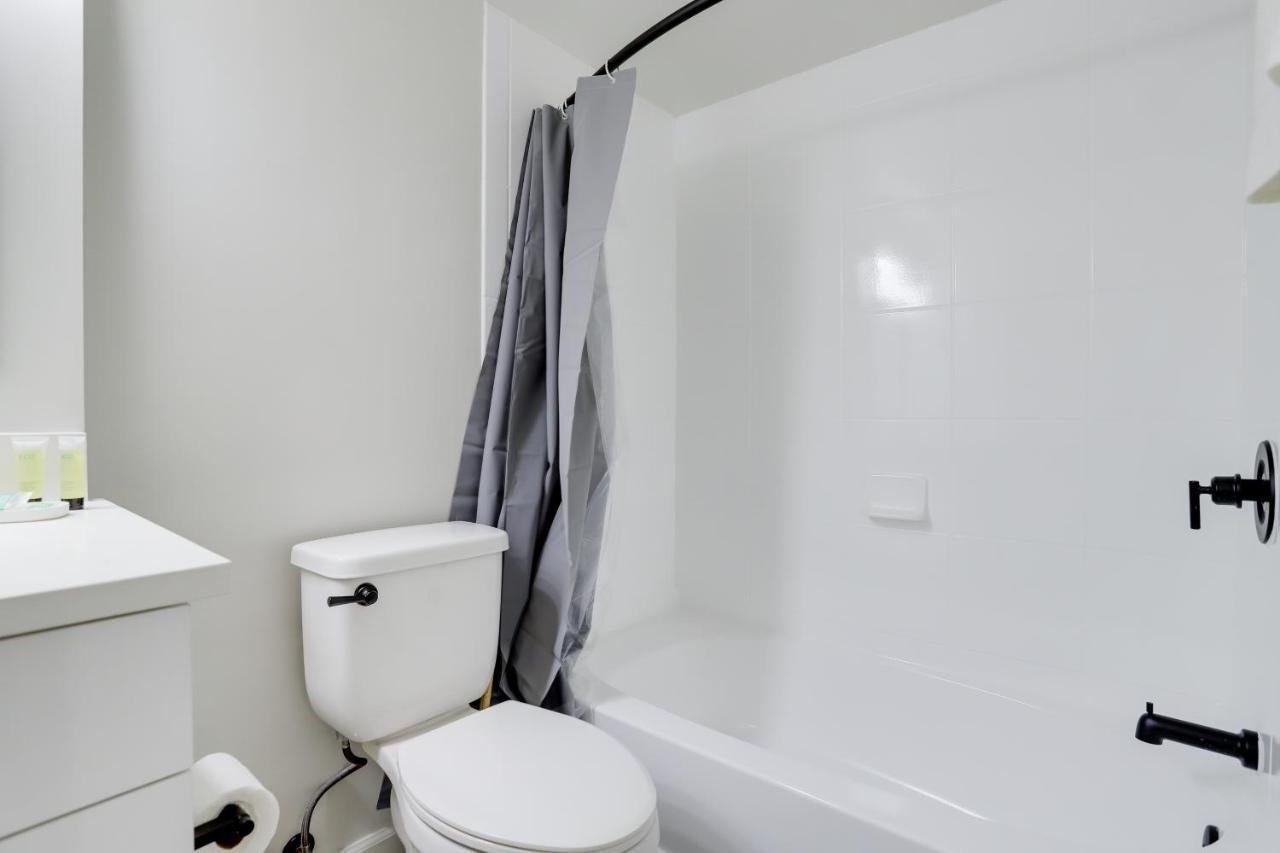 Modern & Charming Apt With Rooftop @Pentagon City أرلنغتون المظهر الخارجي الصورة